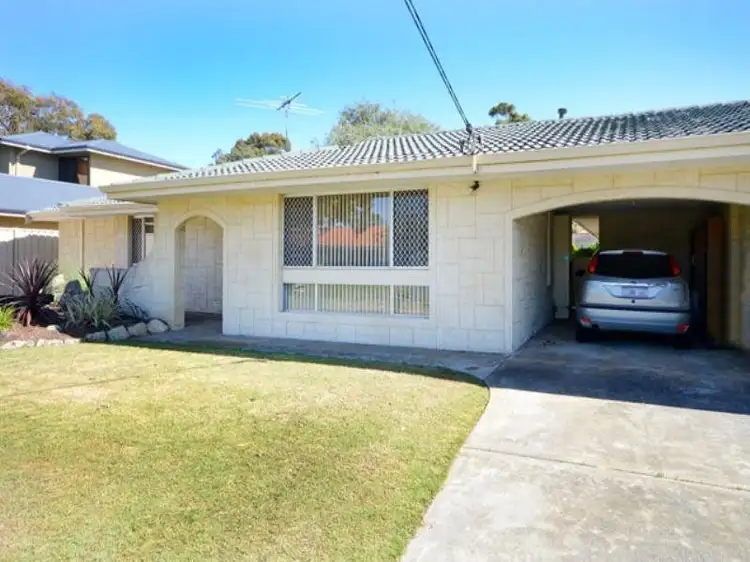 Second view of Homely semi-detached listing, 3B Granadilla Street, Duncraig WA 6023