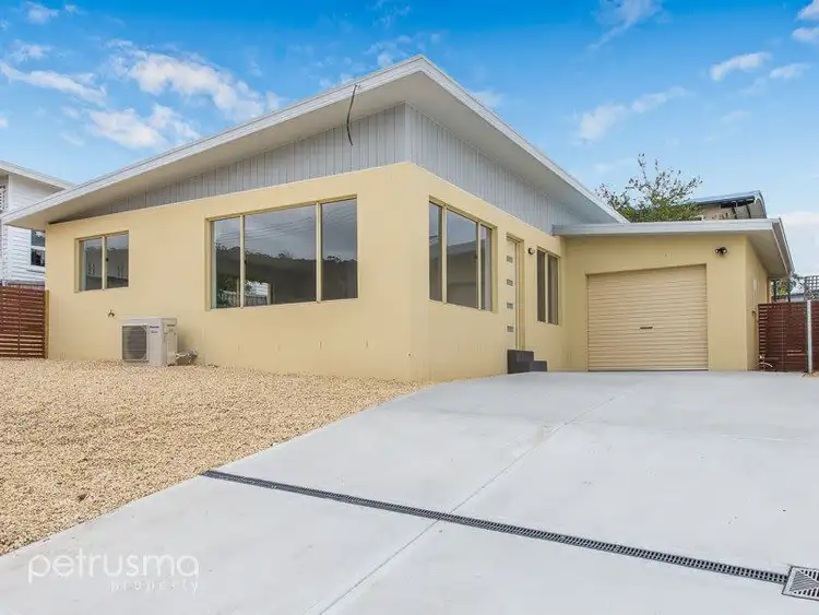 Main view of Homely unit listing, 2/70 Tranmere Road, Howrah TAS 7018