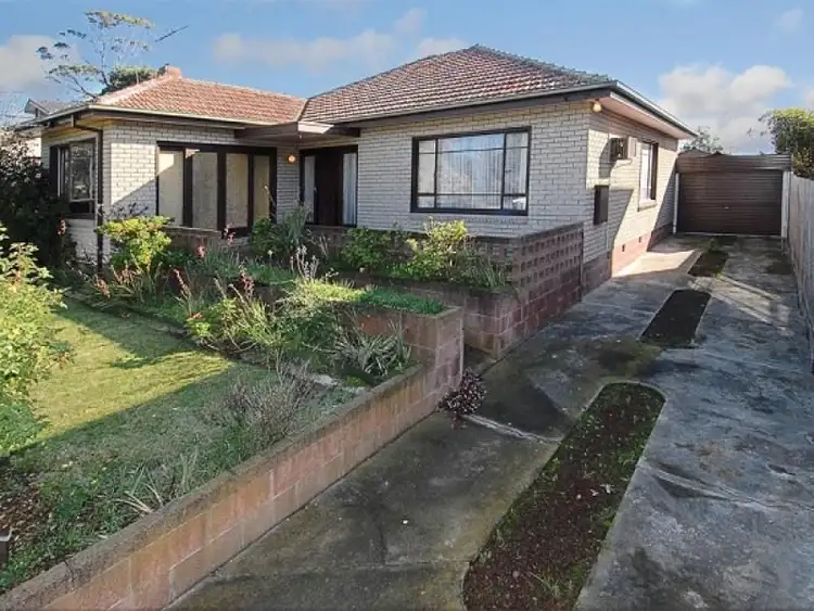73 Bracken Grove, Altona VIC 3018