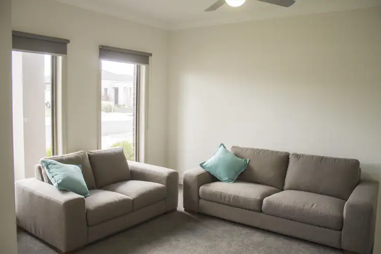 Sixth view of Homely townhouse listing, 15 Weight Close, Horsham VIC 3400