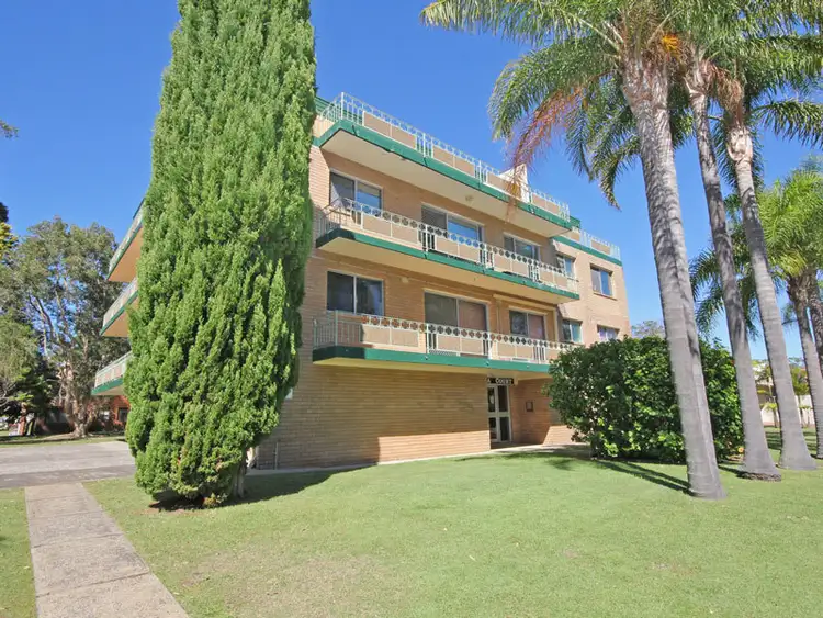 2/4 Weatherly Close, Nelson Bay NSW 2315