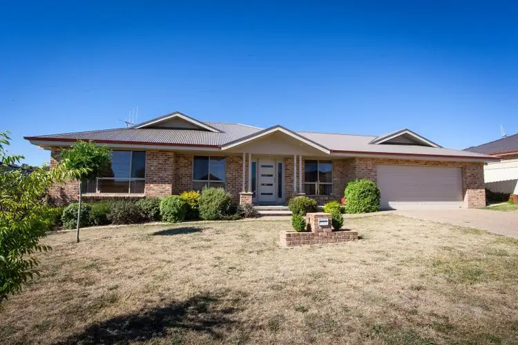 2 Rutherford Place, Orange NSW 2800
