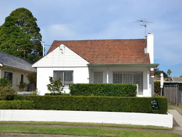 18 Blanche Street, Belfield NSW 2191