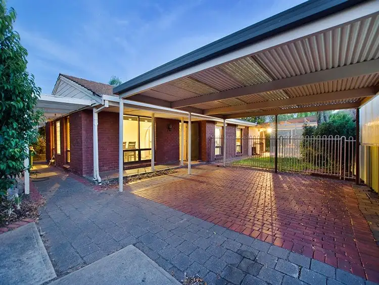21 De Sassenay Crescent, Modbury Heights SA 5092