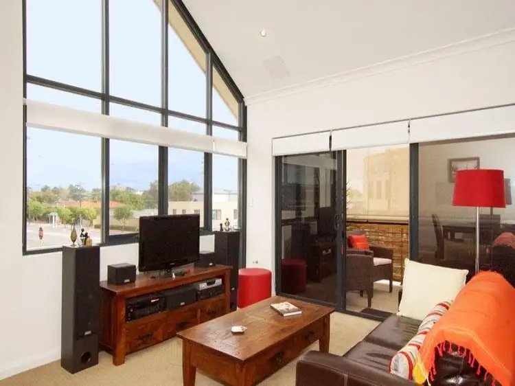 2/300 Charles Street, North Perth WA 6006