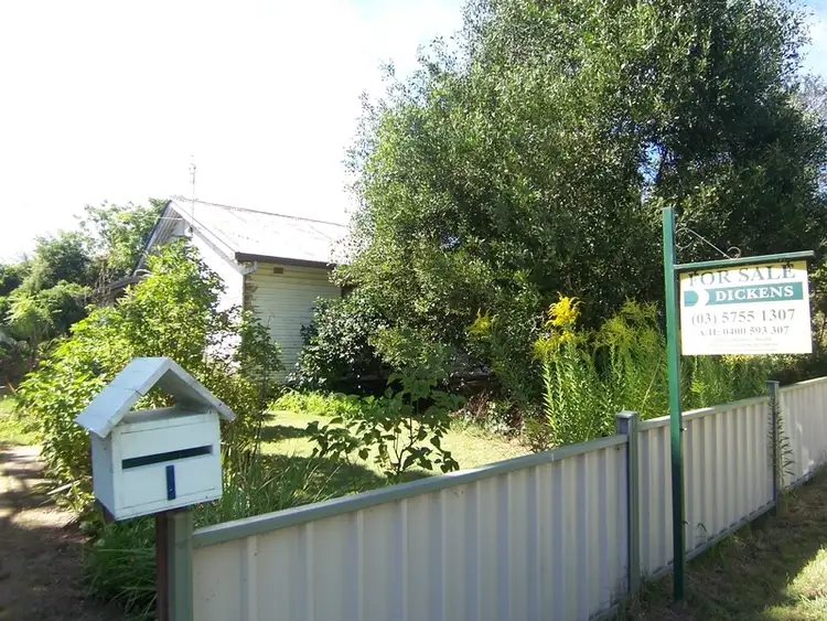 1 Coronation Avenue, Bright VIC 3741