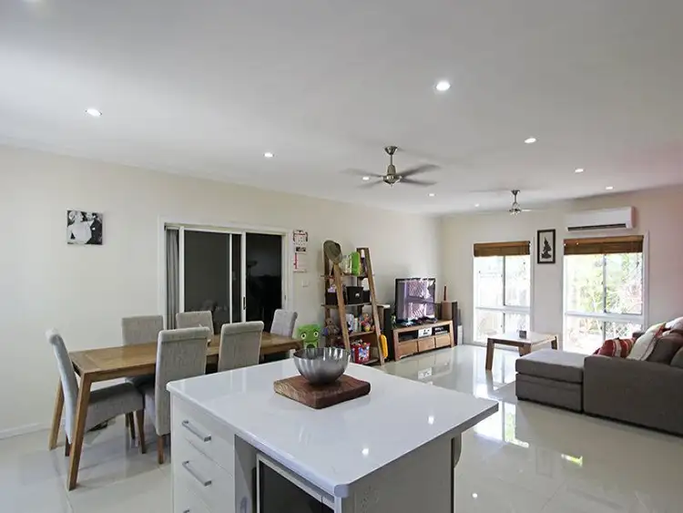 2 Bathurst Drive, Bentley Park QLD 4869
