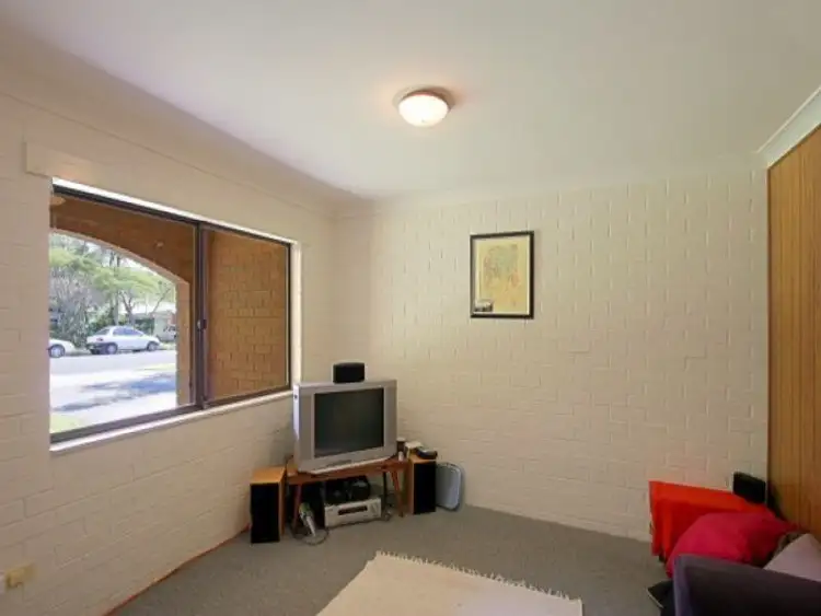 Sixth view of Homely unit listing, 4/3-5 Glasgow Street, Suffolk Park NSW 2481
