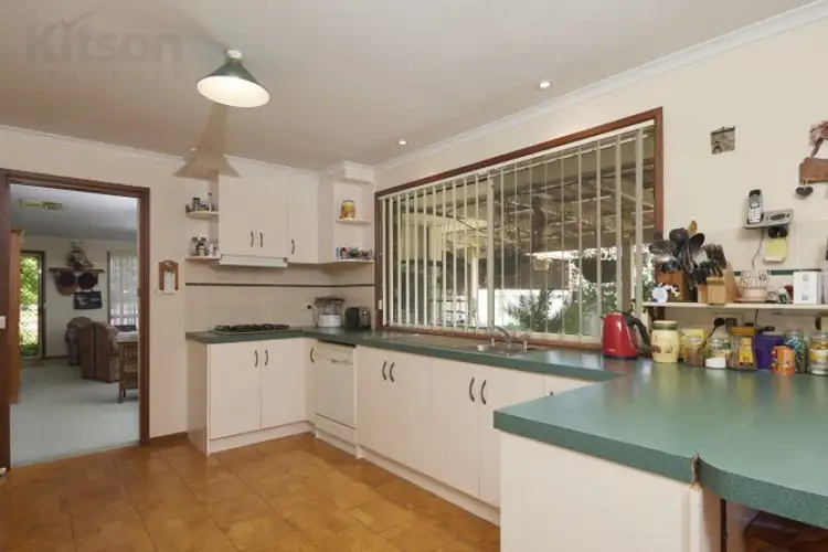 Fifth view of Homely house listing, 39 Grevillea Crescent, Lake Albert NSW 2650