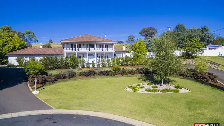 Second view of Homely house listing, 4 Lincoln Place, Chapman ACT 2611