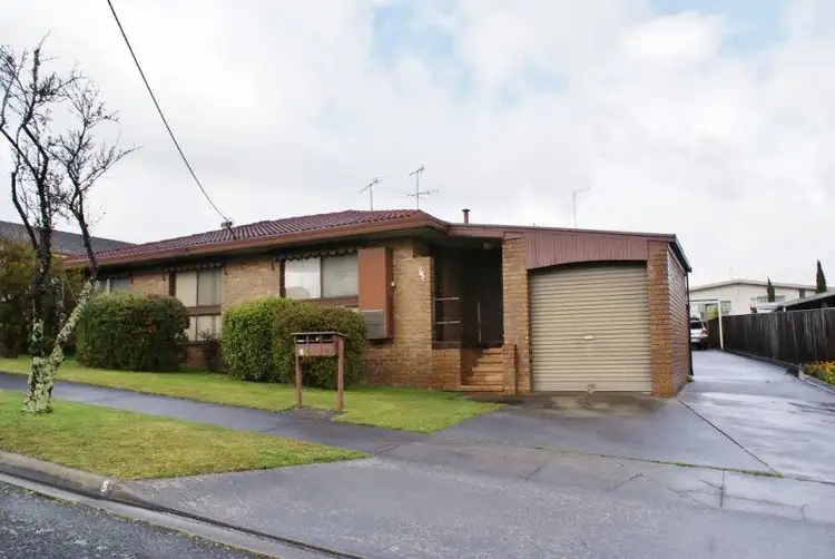 1/5 Tovell Street, Newborough VIC 3825