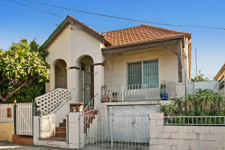 18 Yelverton, Sydenham NSW 2044