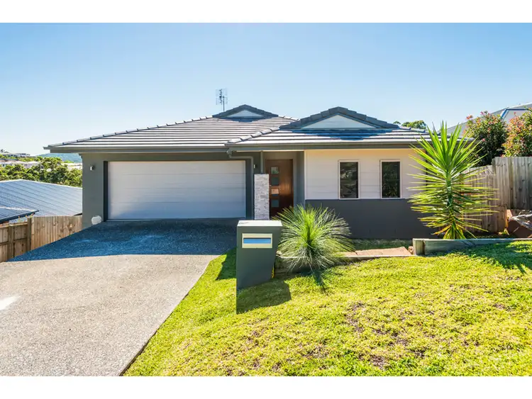 27 Diamantina Circuit, Pacific Pines QLD 4211