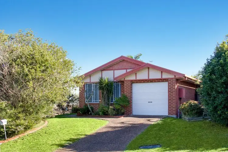 15 Cypress Close, Blue Haven NSW 2262