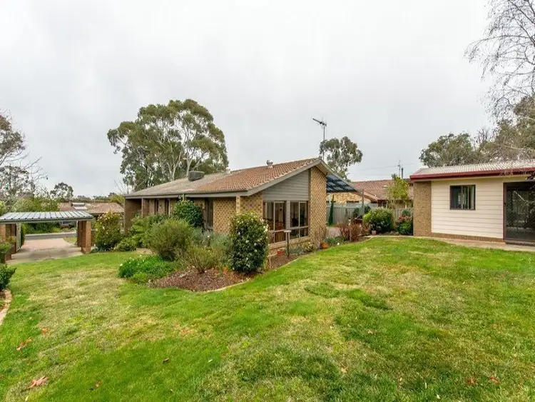 15 Reuther Street, Flynn ACT 2615