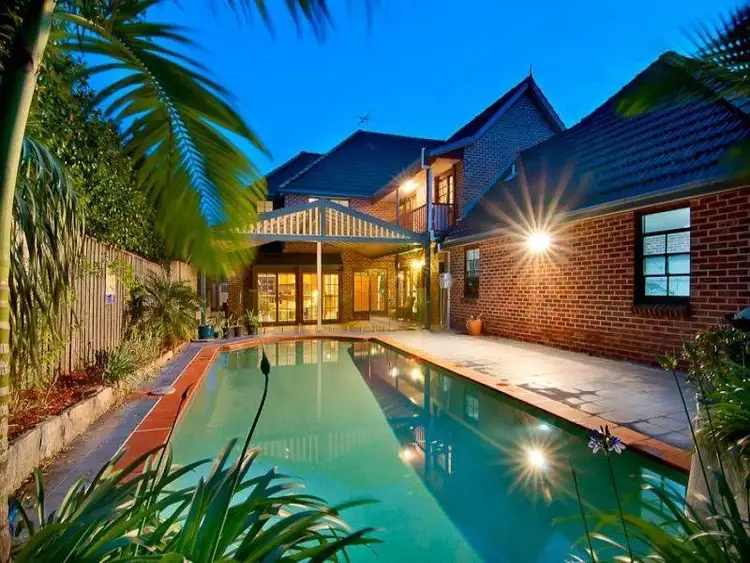 1 Eaglehawk Place, West Pennant Hills NSW 2125