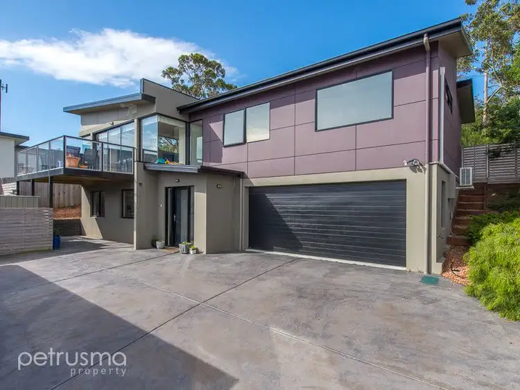 2/572 Oceana Drive, Howrah TAS 7018