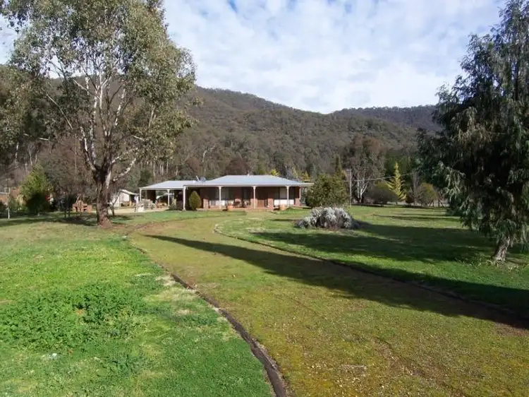 Main view of Homely house listing, 3 Pine Crt, Freeburgh VIC 3741