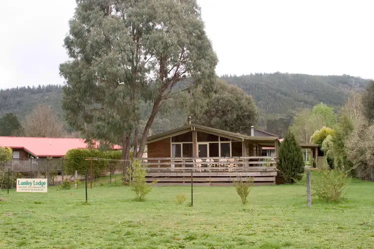 20 Lumley Drive, Bright VIC 3741