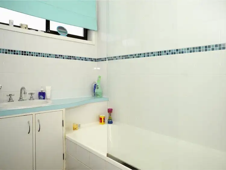 Fifth view of Homely unit listing, 2/11 Lucinda Parade, Lutana TAS 7009