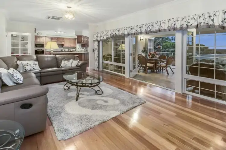 Sixth view of Homely house listing, 2 Murralinga Place, Mount Eliza VIC 3930
