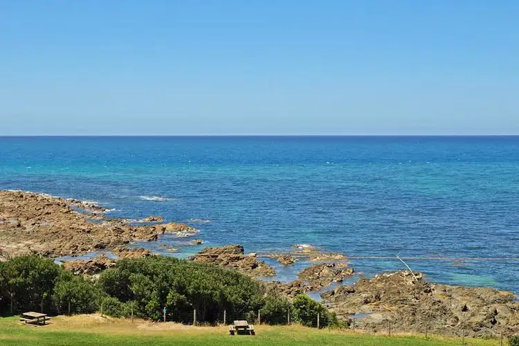 20 Ocean Road South, Lorne VIC 3232