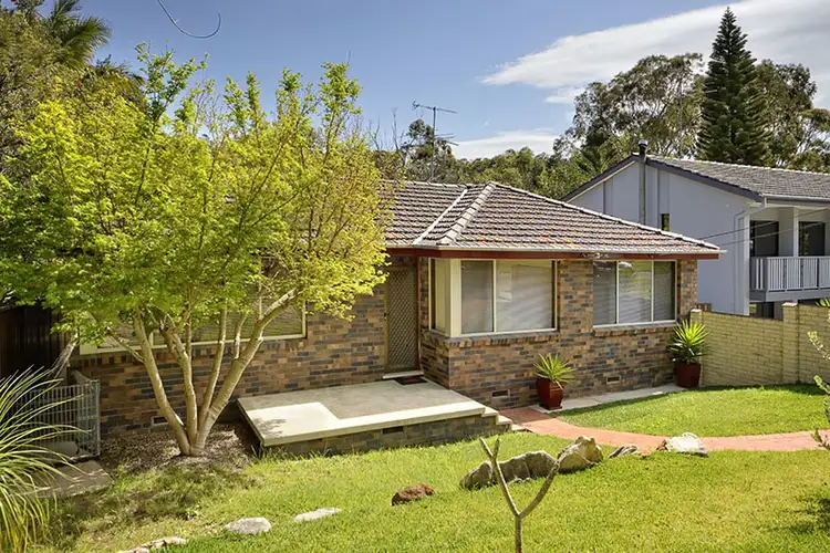 37 Lochiel Road, Engadine NSW 2233