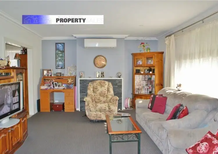 Second view of Homely house listing, 3 Kitchener Street, Trafalgar VIC 3824