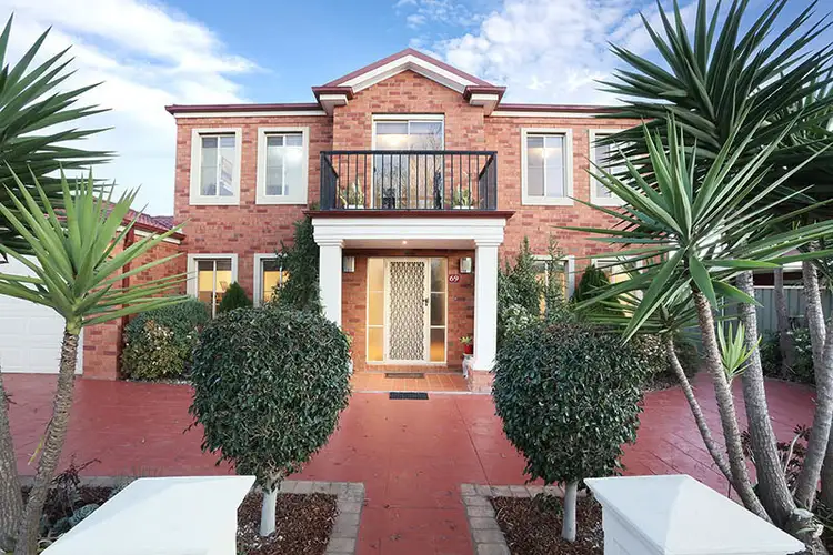 69 Shaftsbury Blvd, Point Cook VIC 3030