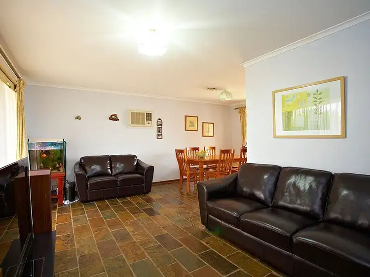 Second view of Homely house listing, 2 Loretta Crt, Seabrook VIC 3028