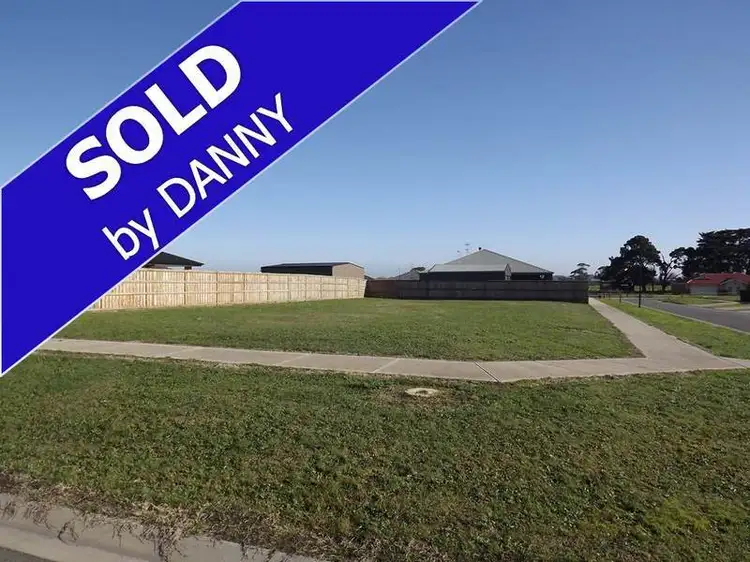 22 Montane Boulevard, Newborough VIC 3825