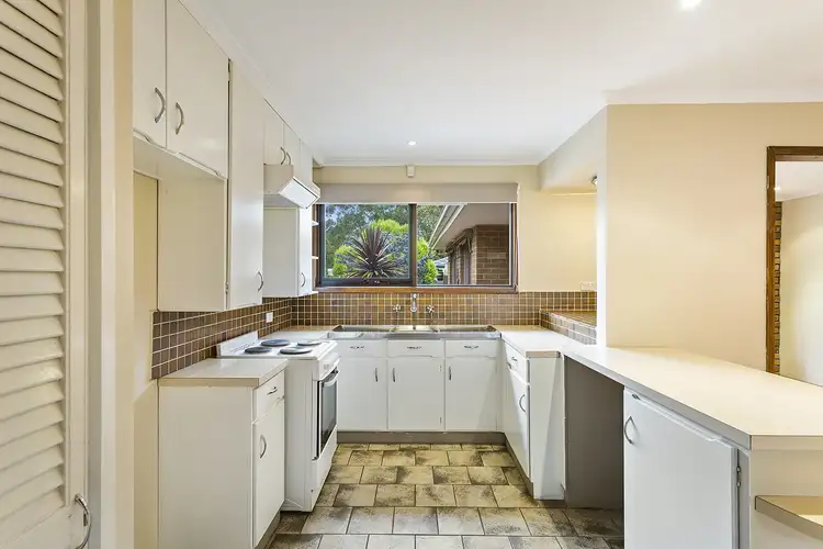 Fourth view of Homely house listing, 10 Latrobe Court, Sunbury VIC 3429