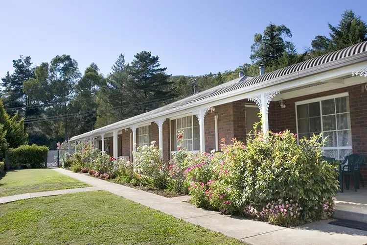 5 Iarias Lane, Bright VIC 3741