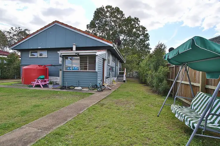 Second view of Homely house listing, 5 Crosshill Street, Leichhardt QLD 4305