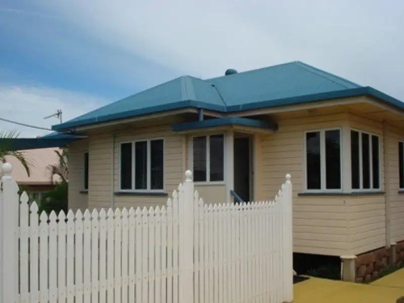 Main view of Homely unit listing, 1/4 Mckinley Street, North Ward QLD 4810