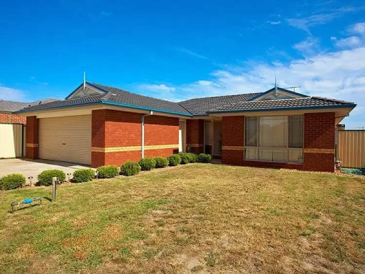 32 Cuthbert Avenue, Truganina VIC 3029