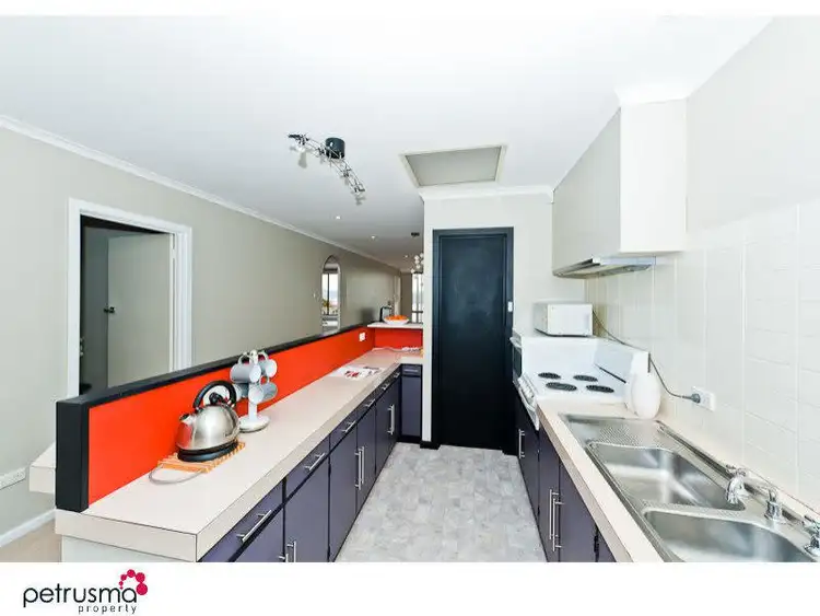 Fourth view of Homely unit listing, 2/8 Amanda Crescent, Sandy Bay TAS 7005