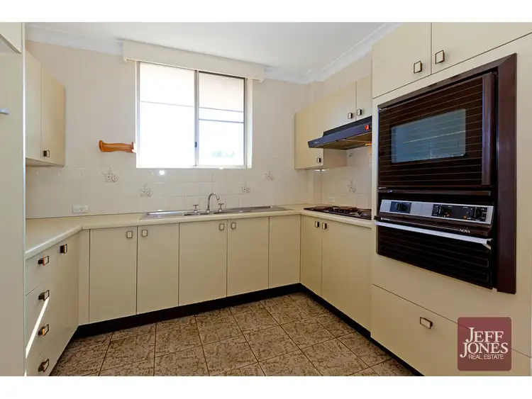 Third view of Homely unit listing, 4/99 Earl Street, Greenslopes QLD 4120
