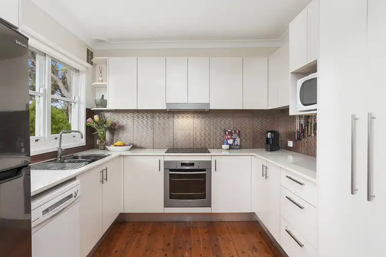 10 Ardrossan Road, Engadine NSW 2233