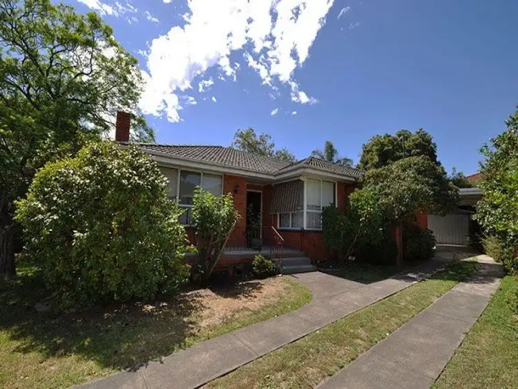 10 Derham Street, Mount Waverley VIC 3149
