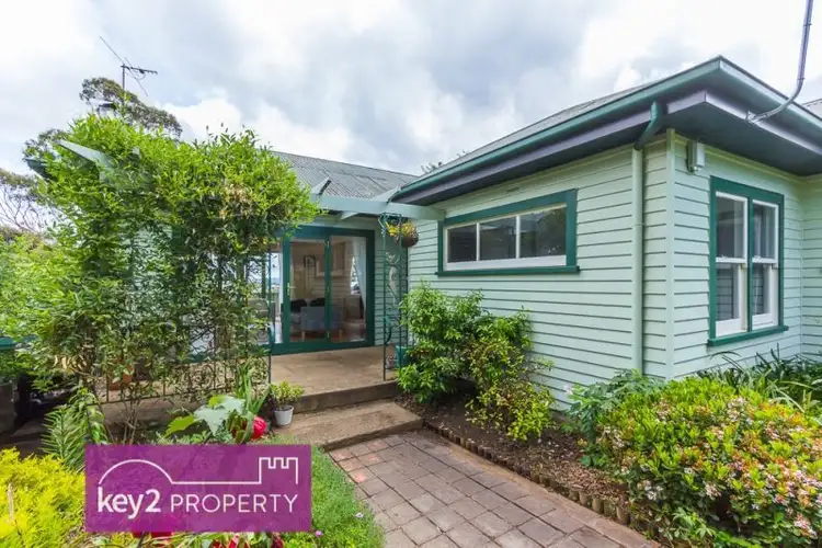 16 Veronica Crescent, Norwood TAS 7250