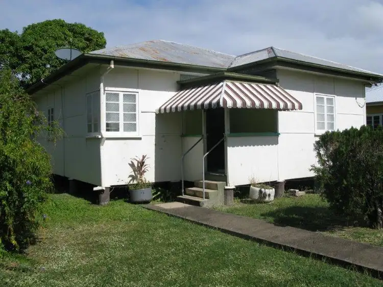 9 Fraire Street, Hermit Park QLD 4812