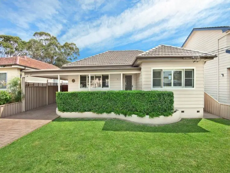 11 Burleigh Avenue, Caringbah NSW 2229
