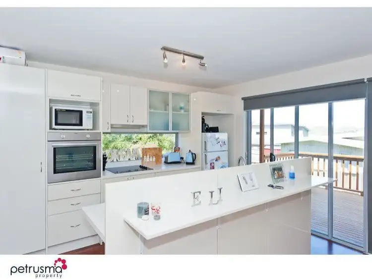 Fourth view of Homely villa listing, 2/9 Jasper Court, Oakdowns TAS 7019