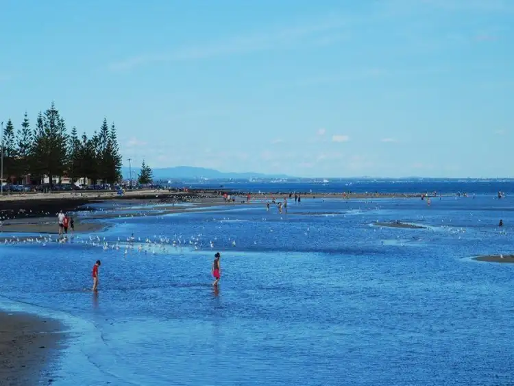 2/3 High Street, Seaholme VIC 3018