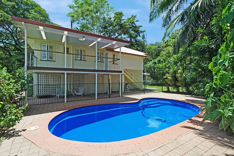 16 Hardwick Street (Crn Willunga Street), Stratford QLD 4870
