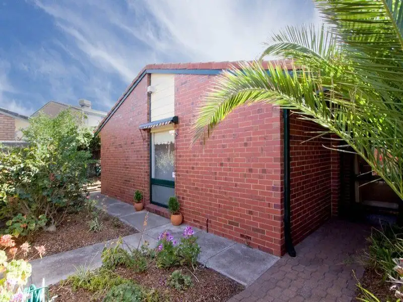 Main view of Homely unit listing, 1/5 Sandpiper Place, West Lakes Shore SA 5020