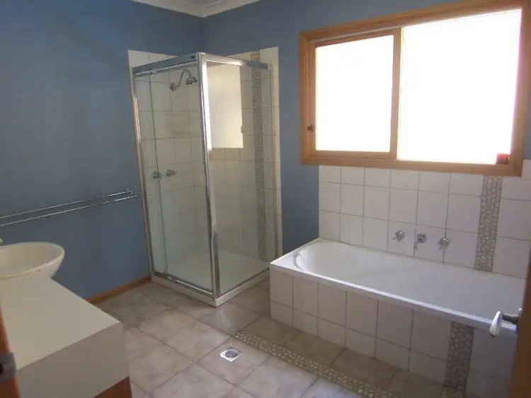 Sixth view of Homely house listing, 2 Pine Crt, Freeburgh VIC 3741