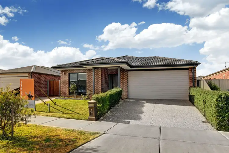 8 BULOKE CRESCENT, Kilmore VIC 3764