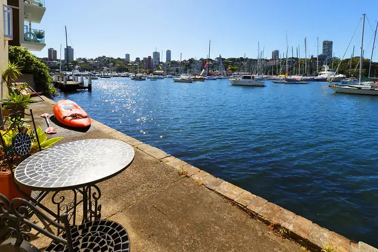 1/5 Elizabeth Bay Crescent, Elizabeth Bay NSW 2011